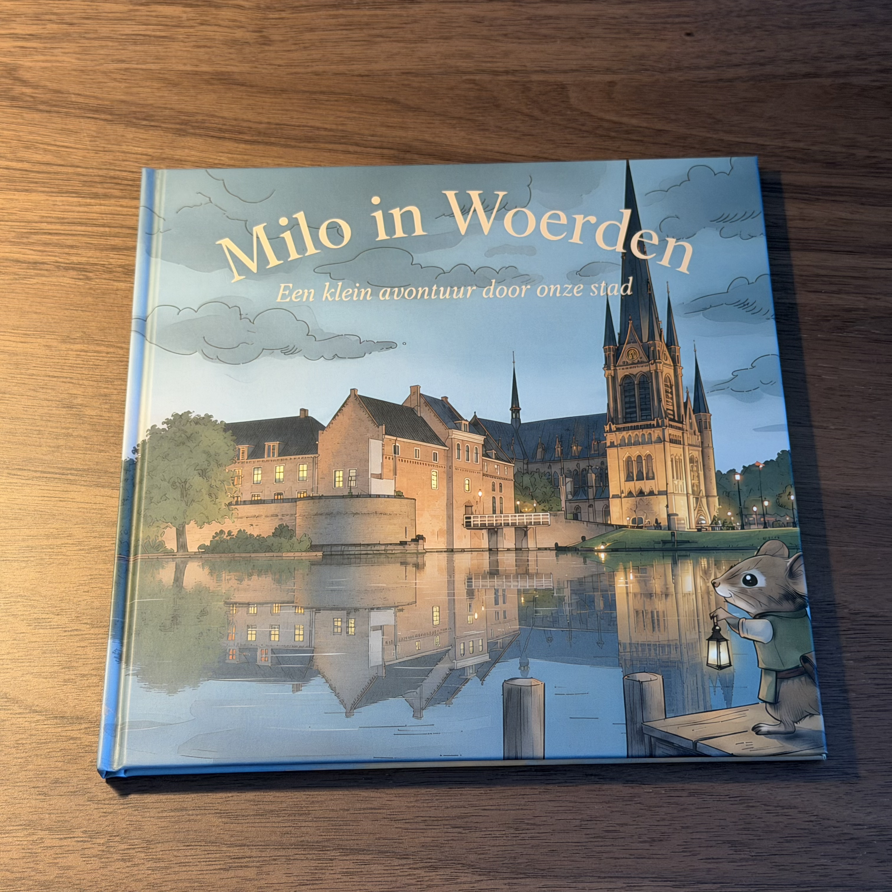 Cover van het prentenboek Milo in Woerden